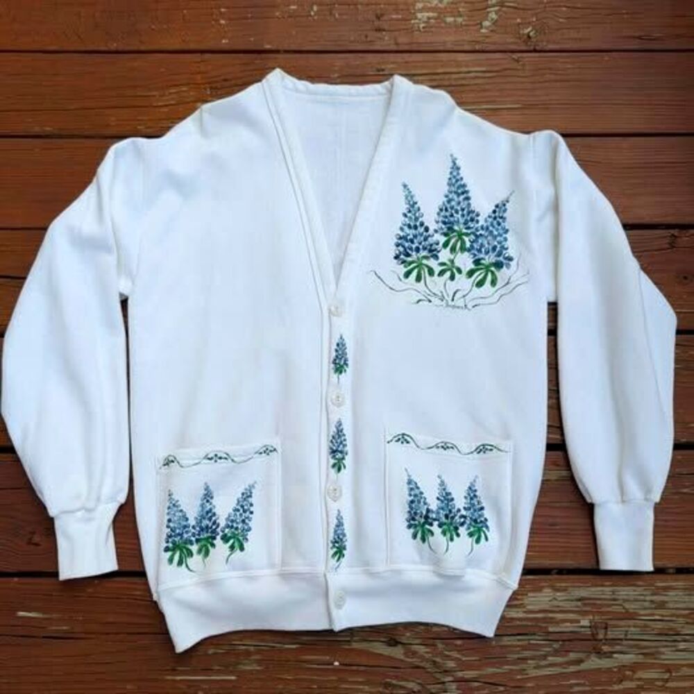 Hand painted Texas Bluebonnet sweater vintage XL White Soft Fleece Buttons